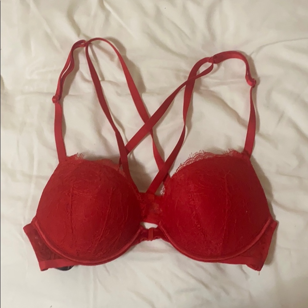 Victoria Secret Bombshell Bra 32A